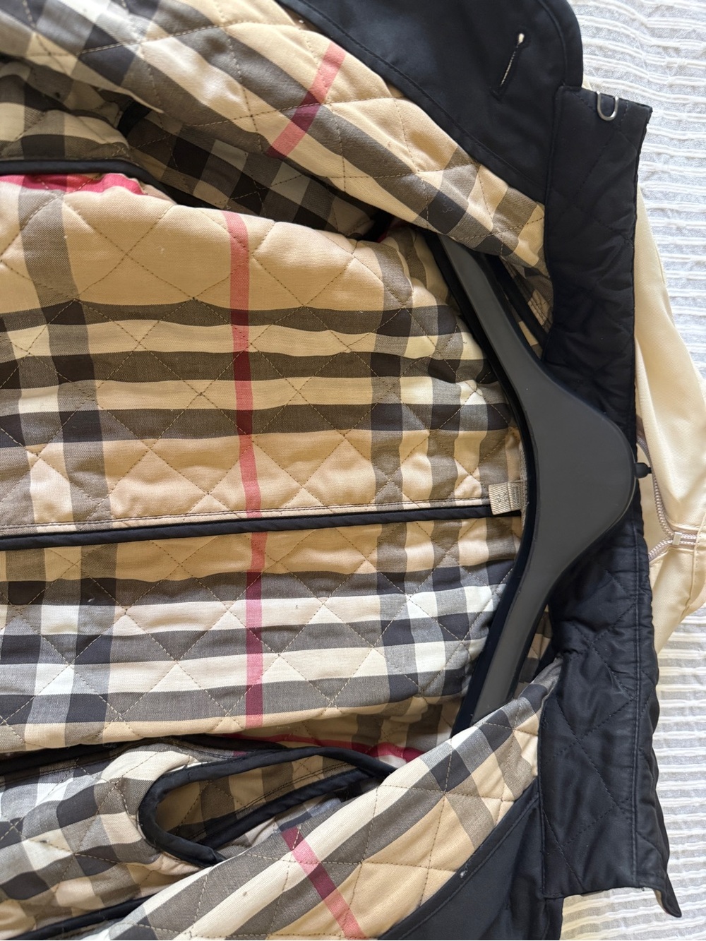 Burberry Black Quilted Button-Front Jacket XS - Picture 3 of 5